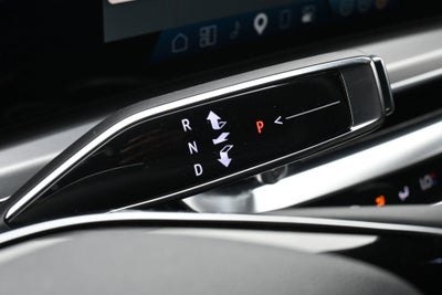 2025 Cadillac LYRIQ Luxury 1
