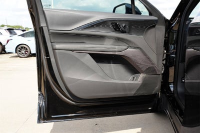 2025 Cadillac LYRIQ Luxury 1