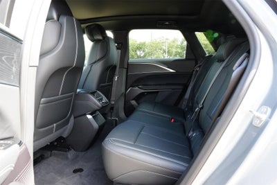 2025 Cadillac LYRIQ Luxury 1