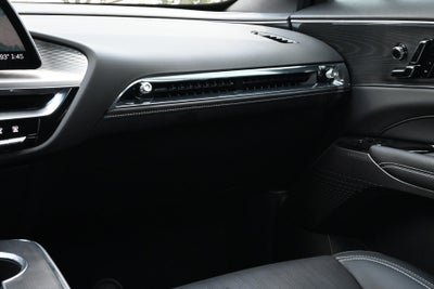 2025 Cadillac LYRIQ Luxury 1
