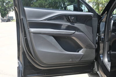 2025 Cadillac LYRIQ Luxury 1
