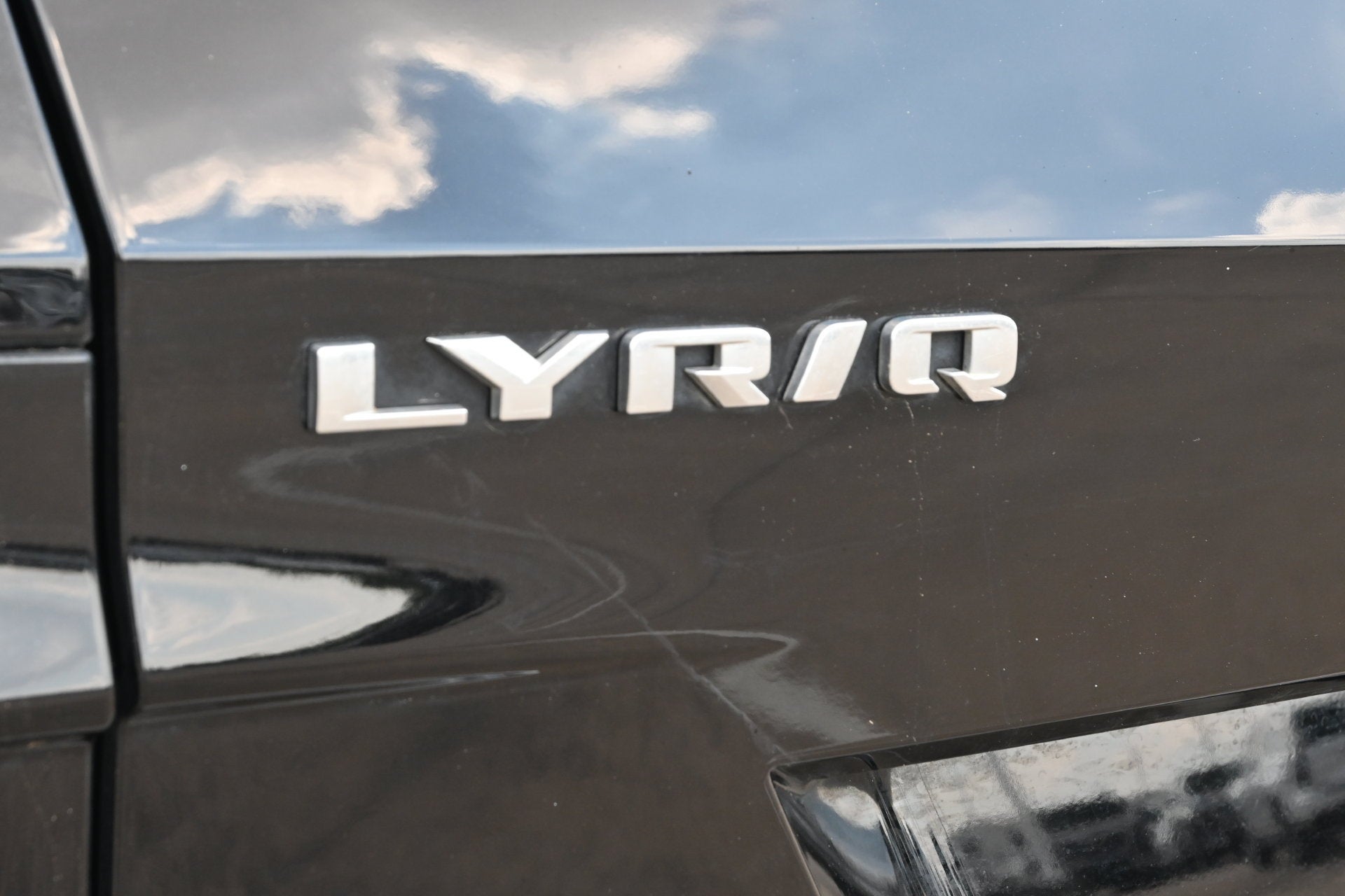 2024 Cadillac LYRIQ Luxury 1