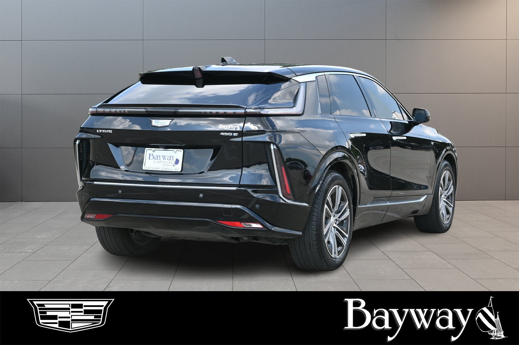 2024 Cadillac LYRIQ Luxury 1