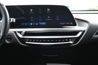 2024 Cadillac LYRIQ Luxury 1