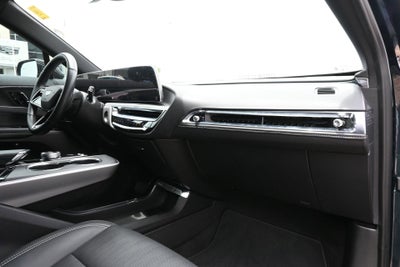 2024 Cadillac LYRIQ Luxury 1
