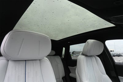 2024 Cadillac LYRIQ Luxury 1