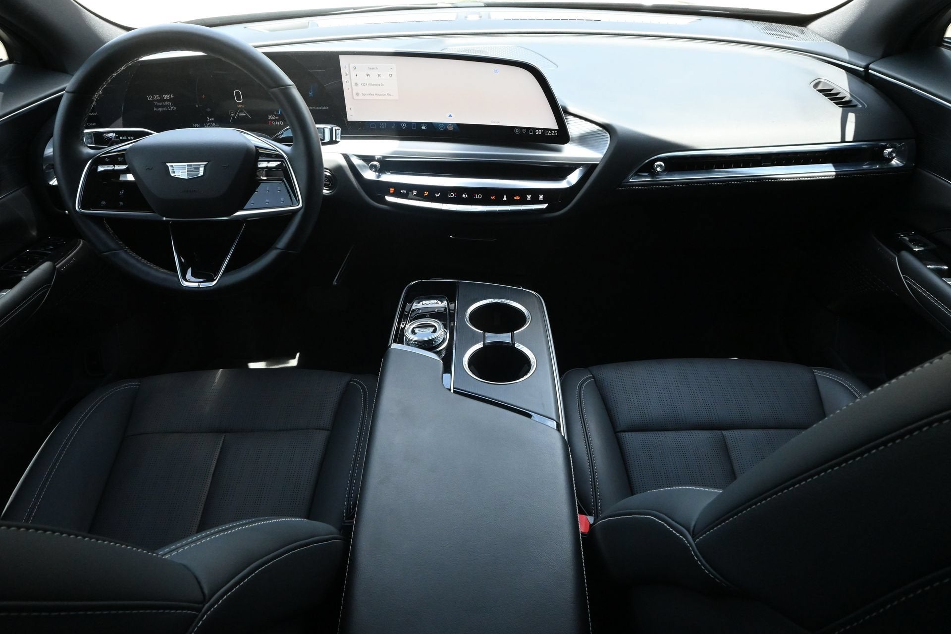 2024 Cadillac LYRIQ Luxury 1