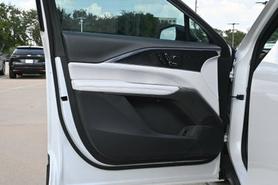 2024 Cadillac LYRIQ Luxury 1