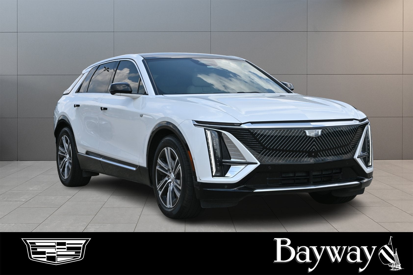 2024 Cadillac LYRIQ Luxury 1