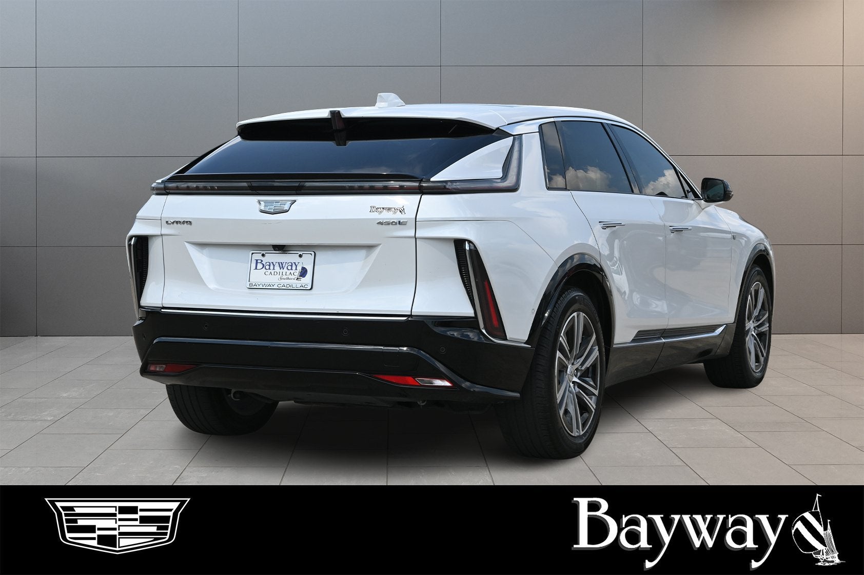 2024 Cadillac LYRIQ Luxury 1