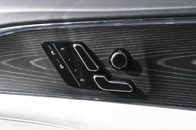 2024 Cadillac LYRIQ Luxury 1