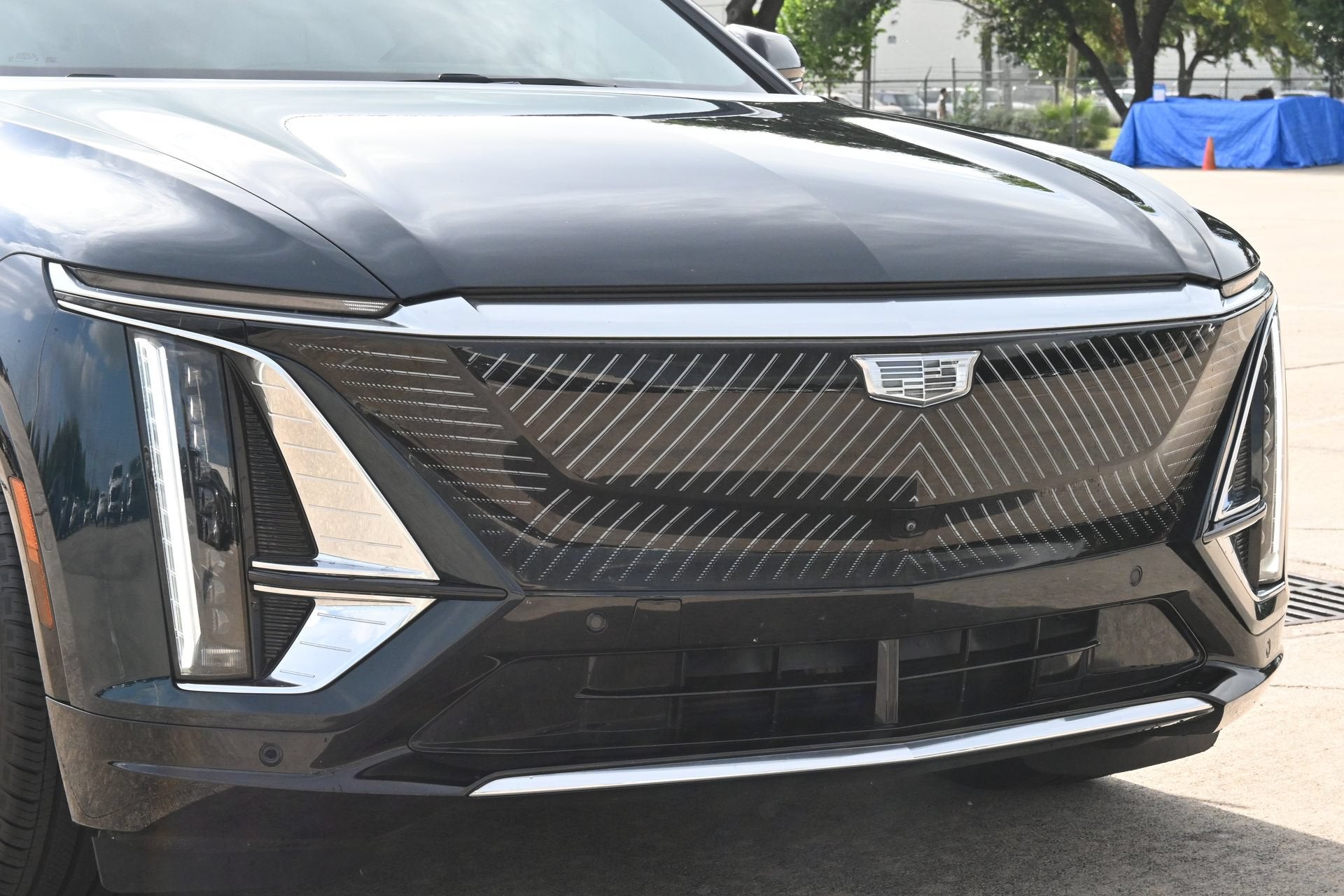 2024 Cadillac LYRIQ Luxury 1