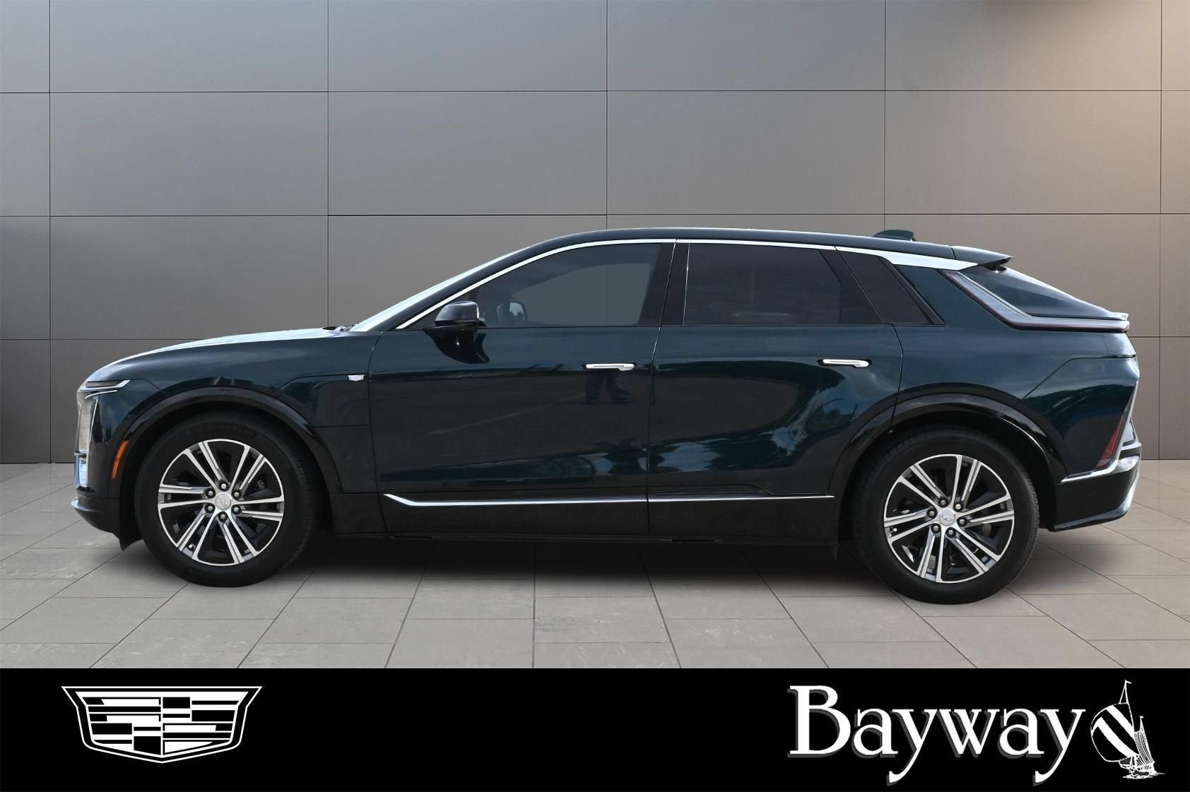 2024 Cadillac LYRIQ Luxury 1