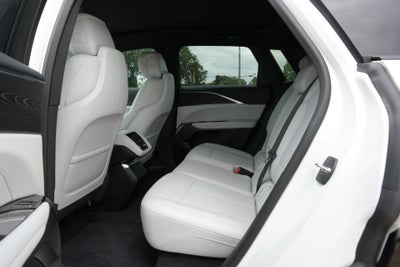 2024 Cadillac LYRIQ Luxury 1
