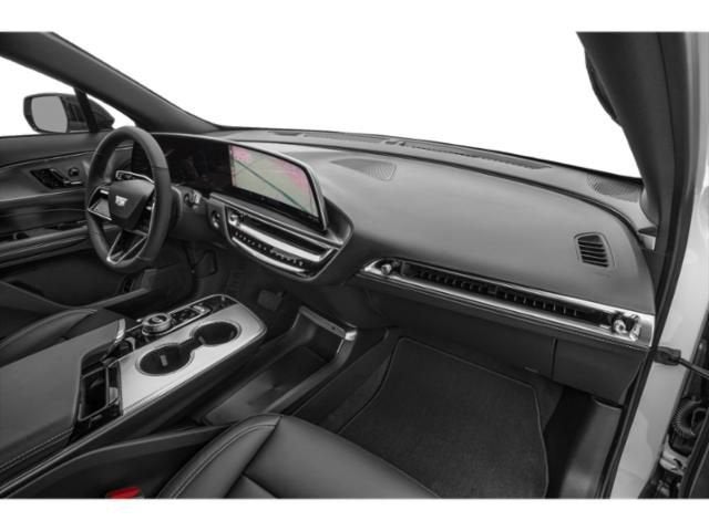 2024 Cadillac LYRIQ Luxury 2