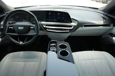 2024 Cadillac LYRIQ Luxury 2