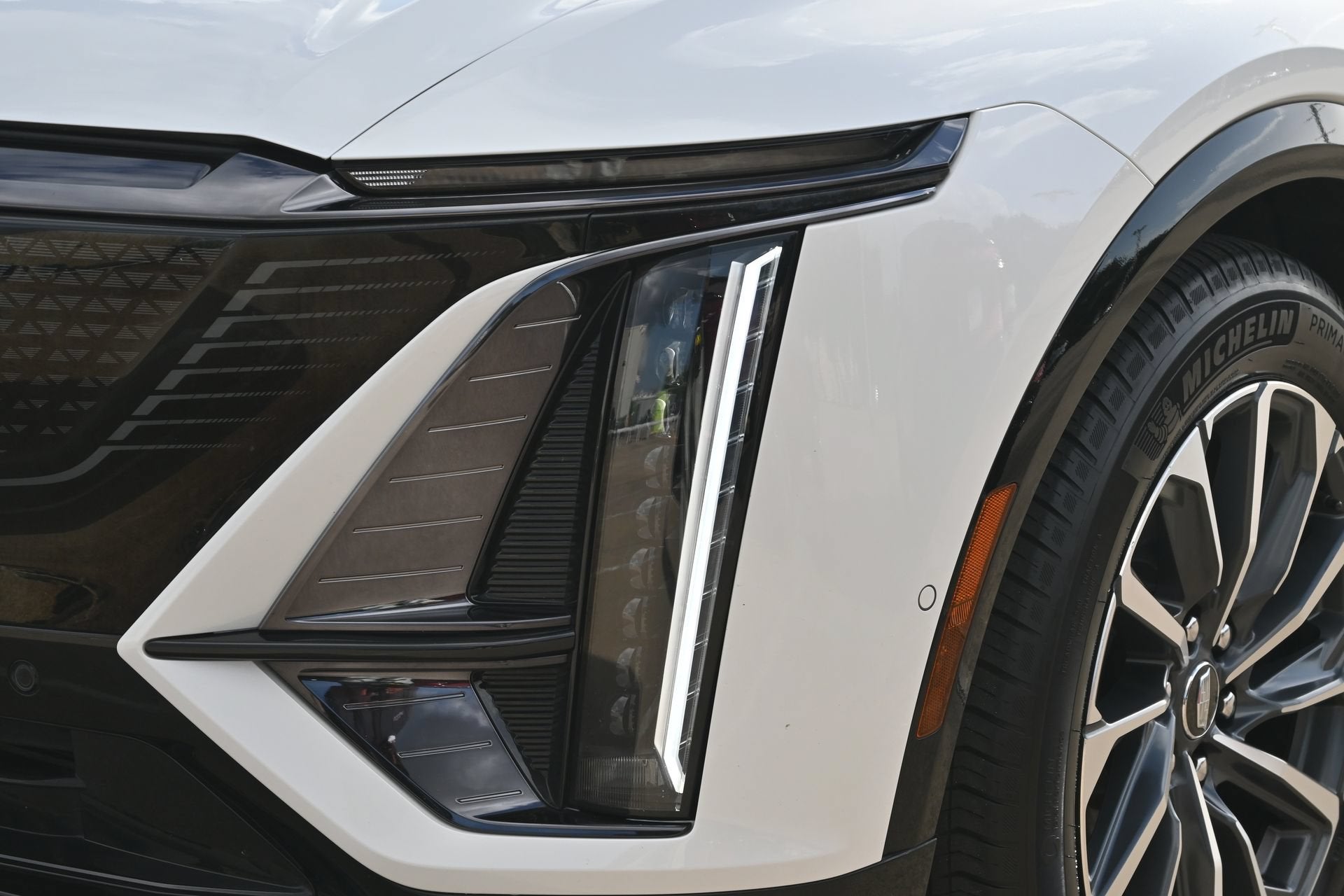2024 Cadillac LYRIQ Sport 1