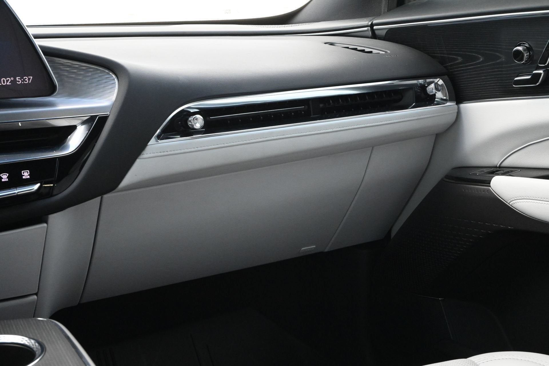 2024 Cadillac LYRIQ Sport 1