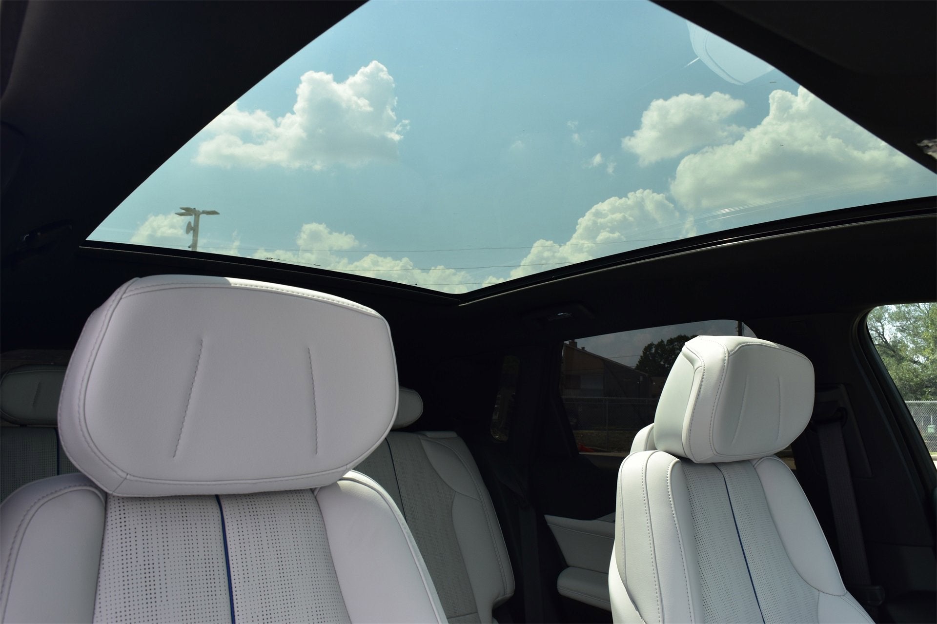 2025 Cadillac LYRIQ Sport 1