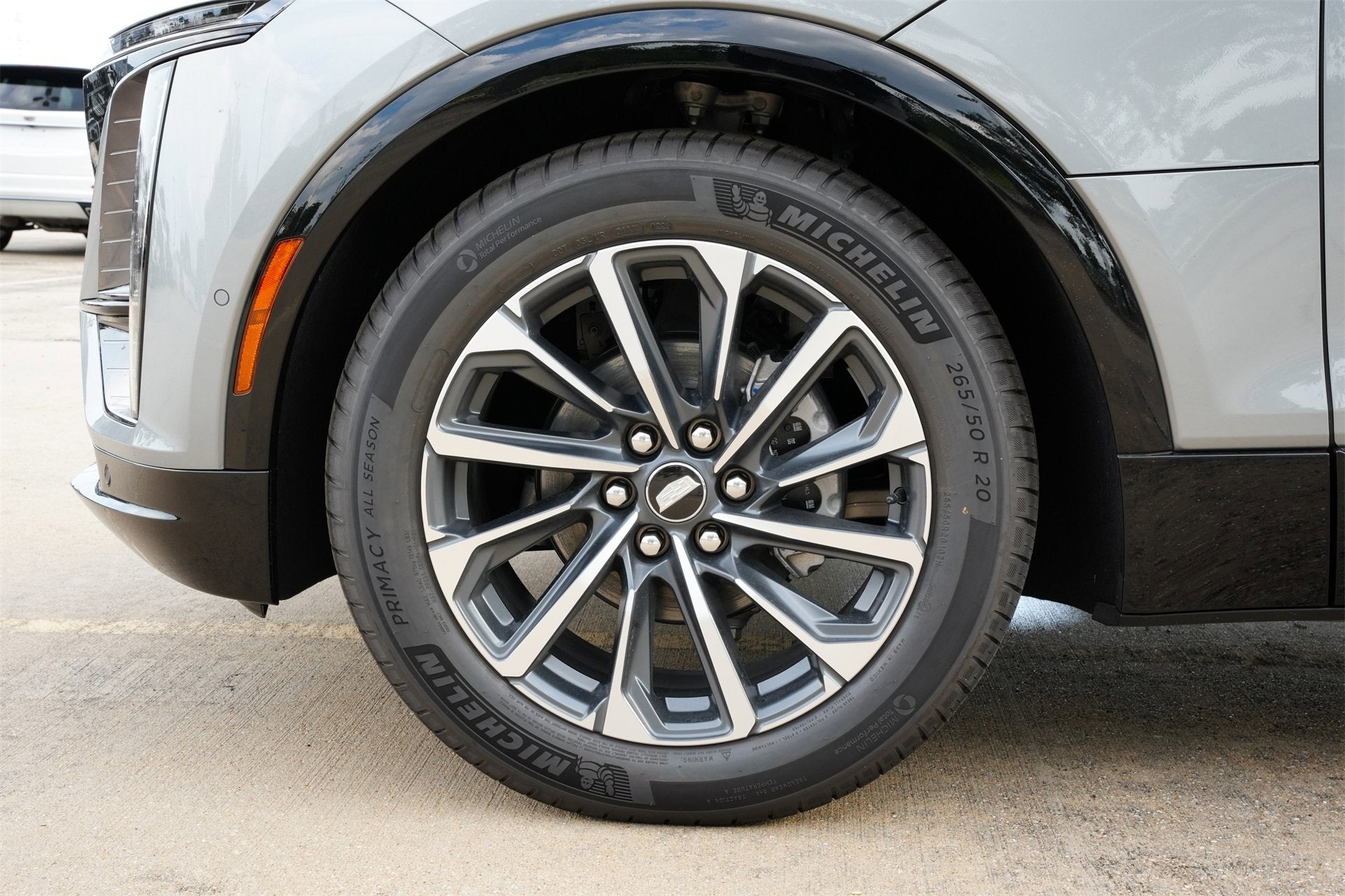 2025 Cadillac LYRIQ Sport 1