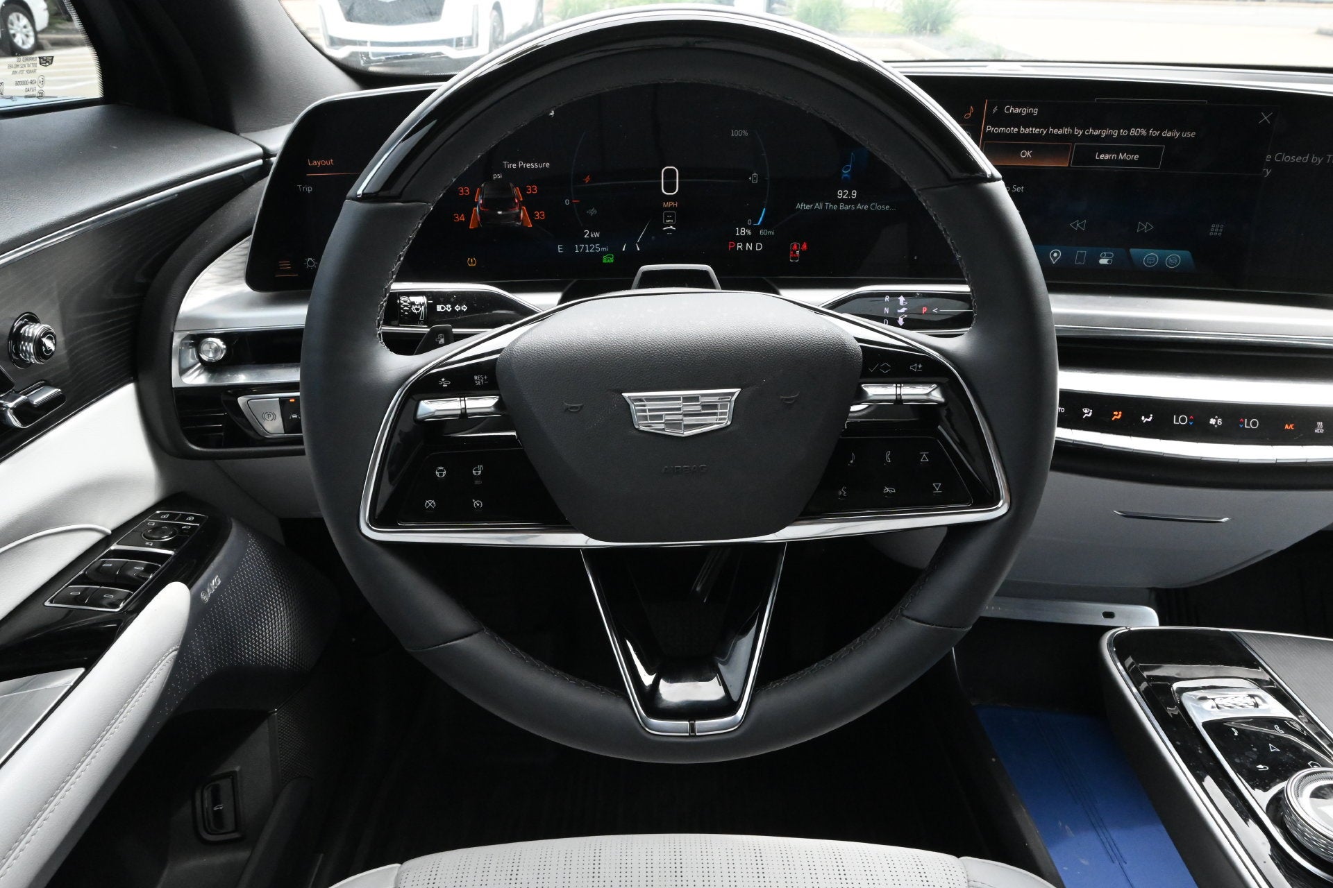 2024 Cadillac LYRIQ Sport 2