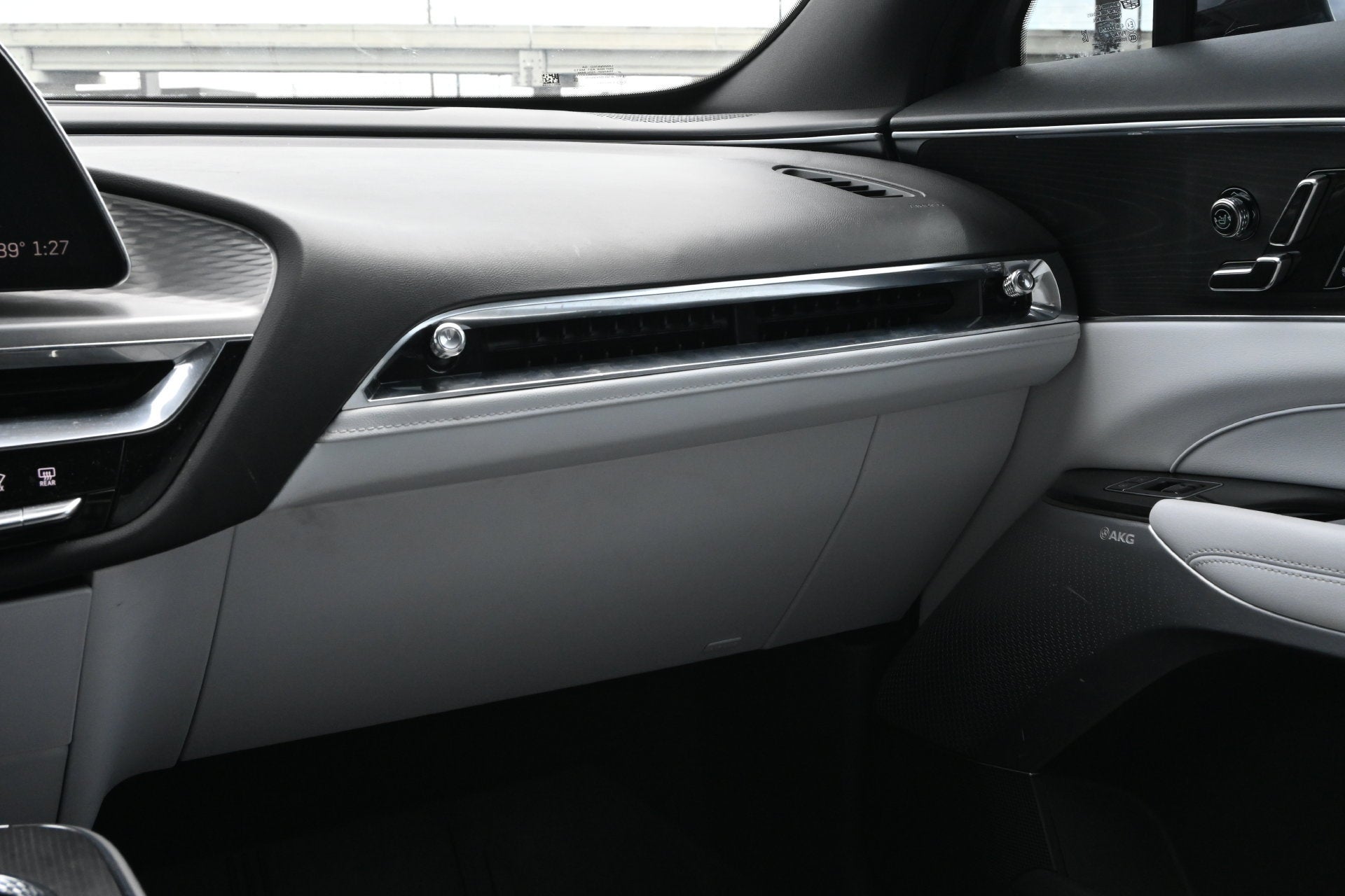 2024 Cadillac LYRIQ Sport 2
