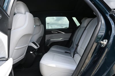 2024 Cadillac LYRIQ Sport 2