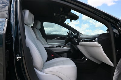 2024 Cadillac LYRIQ Sport 2