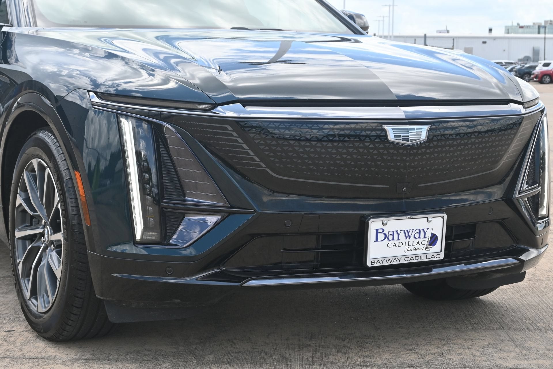 2024 Cadillac LYRIQ Sport 2