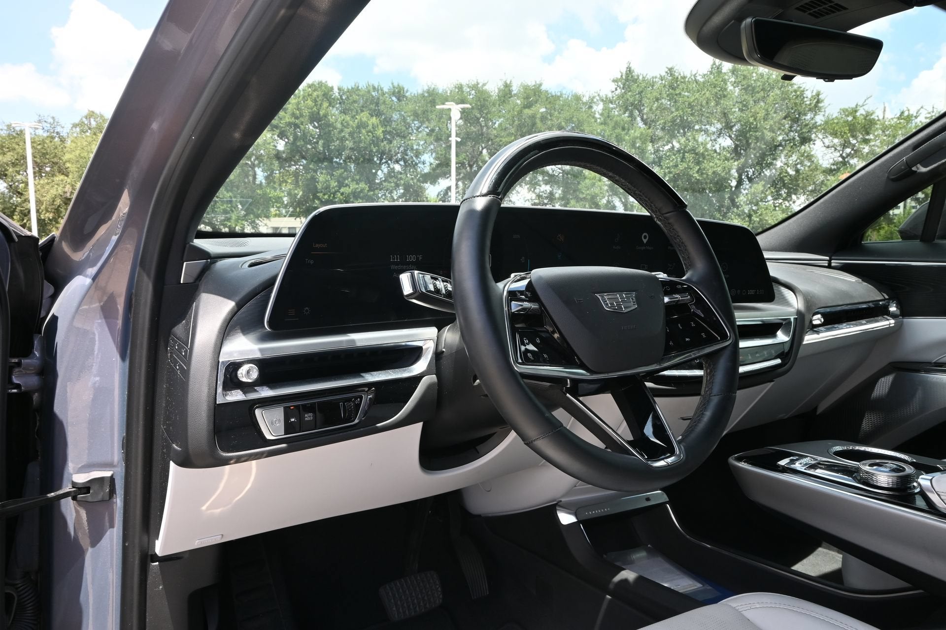 2024 Cadillac LYRIQ Sport 3
