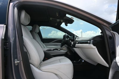2024 Cadillac LYRIQ Sport 3