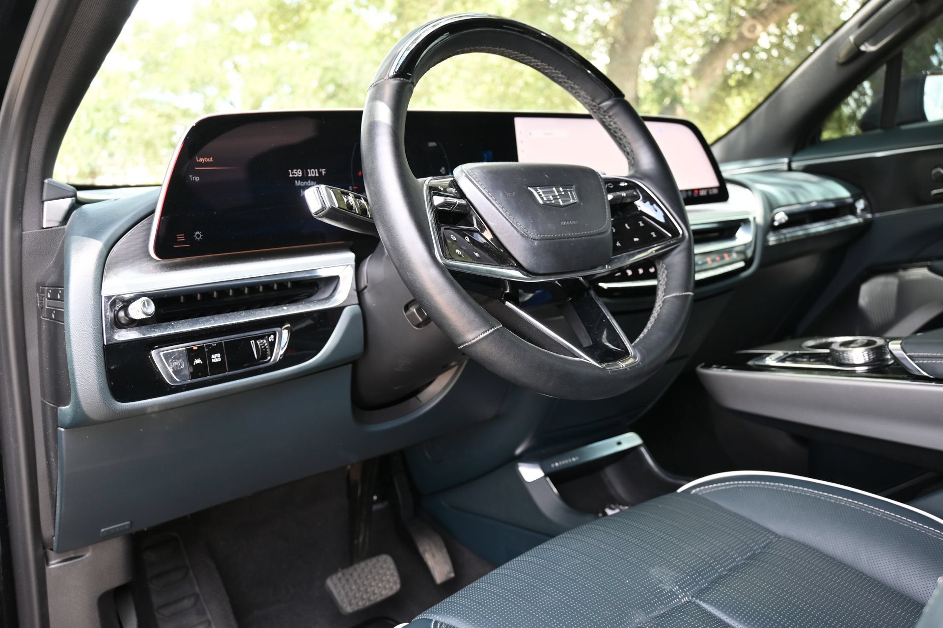 2024 Cadillac LYRIQ Sport 3
