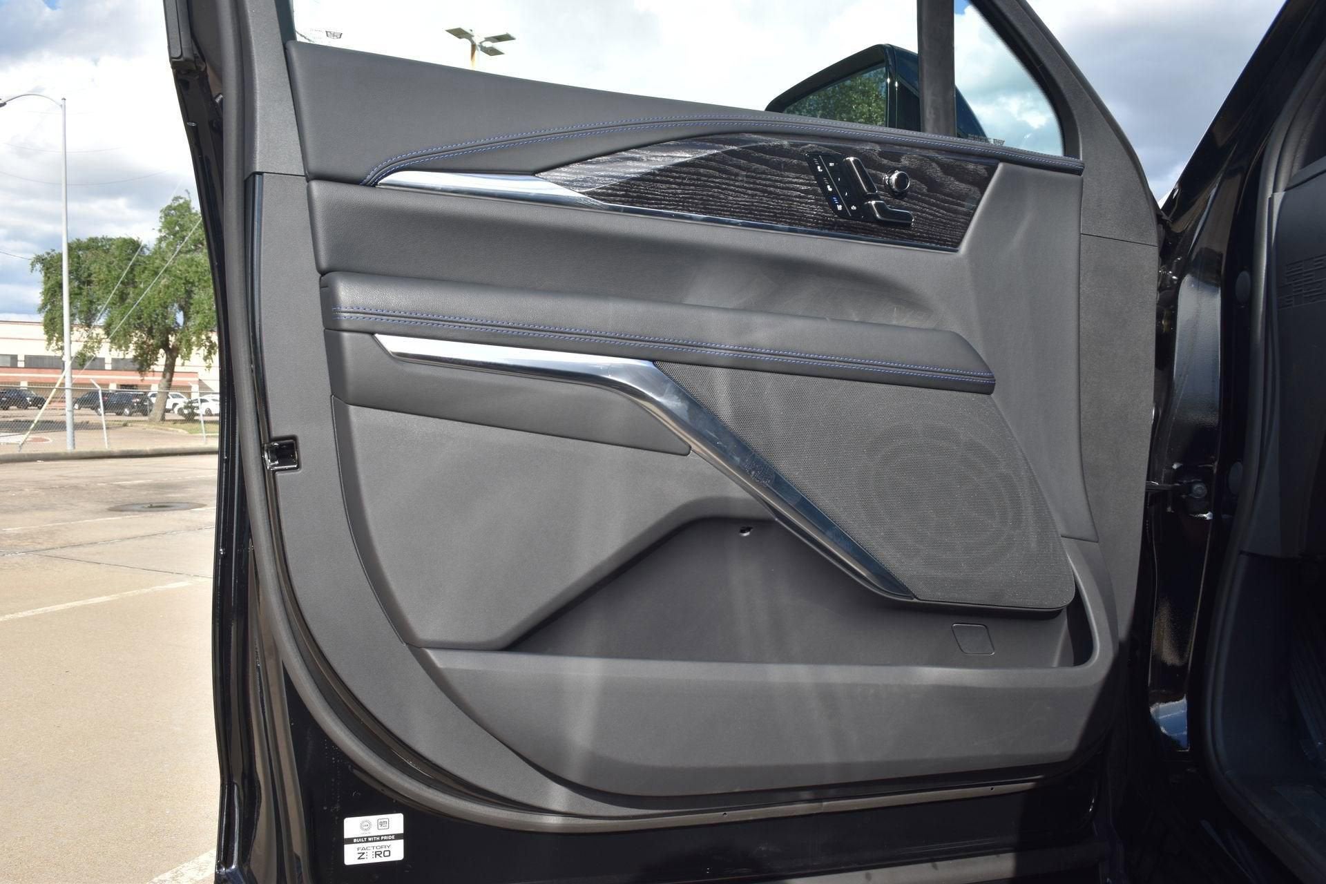 2026 Cadillac ESCALADE IQL Luxury