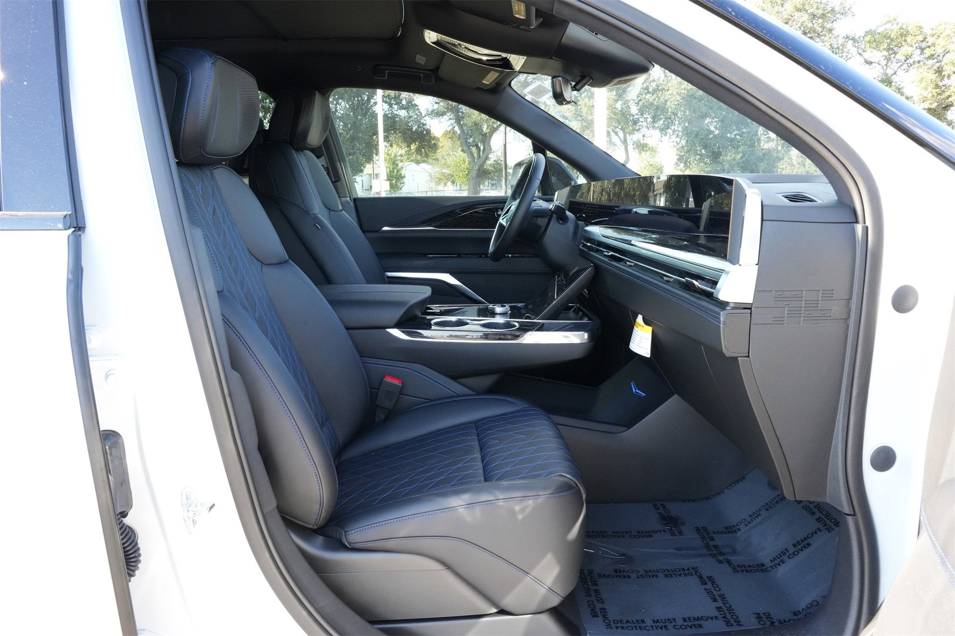 2026 Cadillac ESCALADE IQL Sport