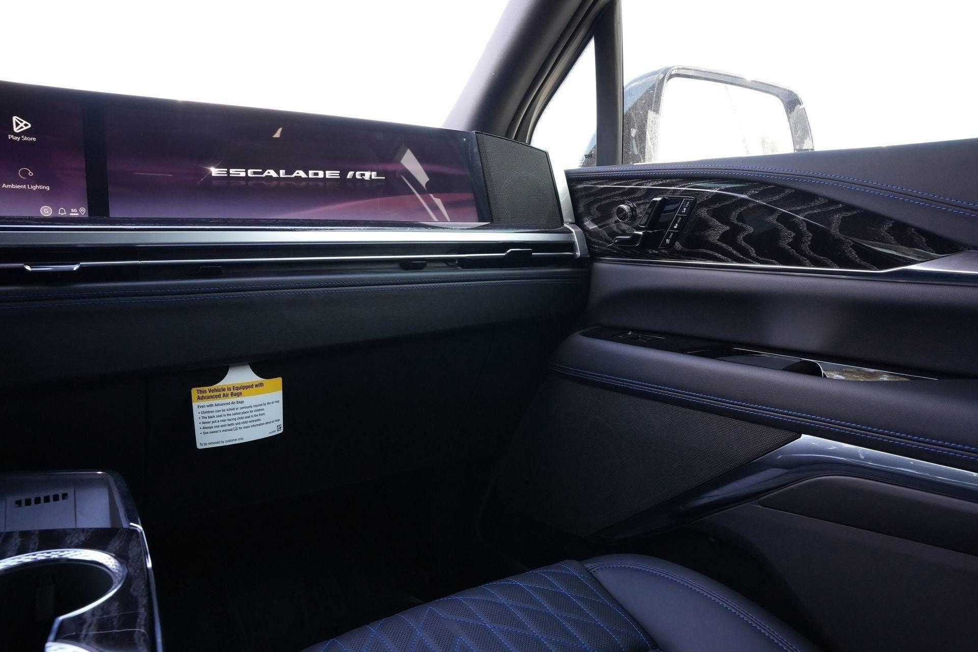 2026 Cadillac ESCALADE IQL Sport