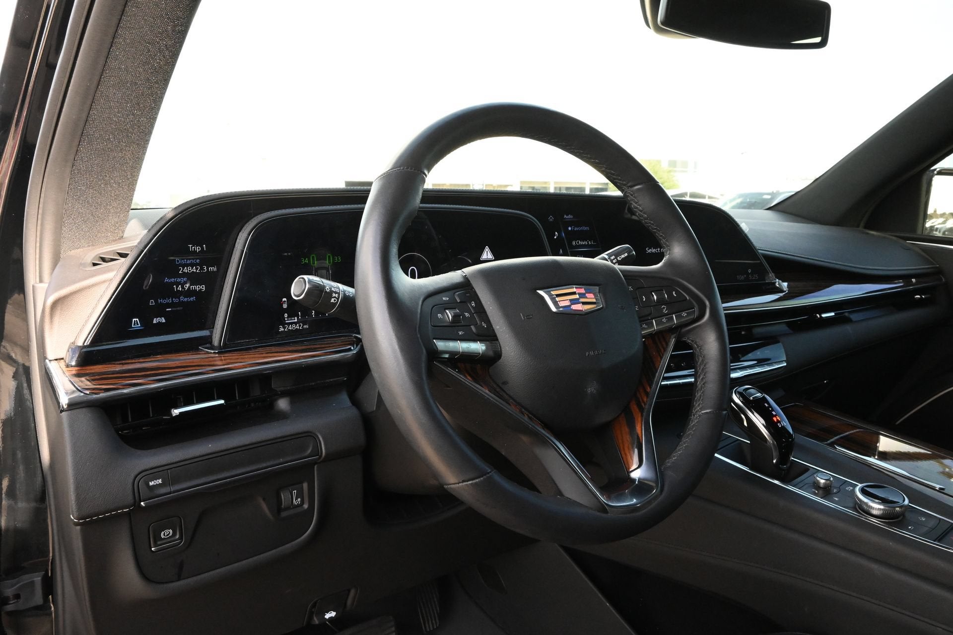 2024 Cadillac Escalade Luxury
