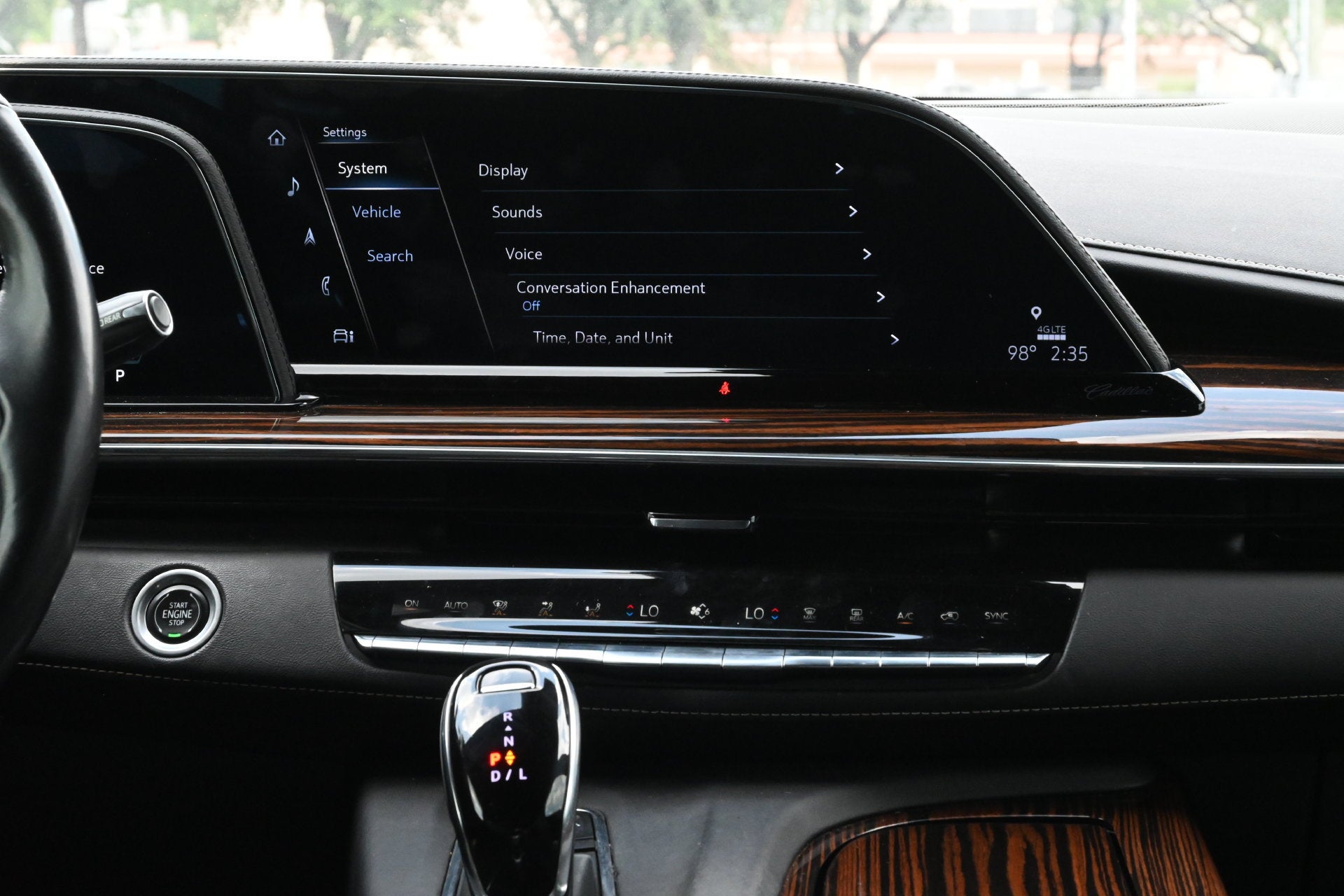 2022 Cadillac Escalade Luxury