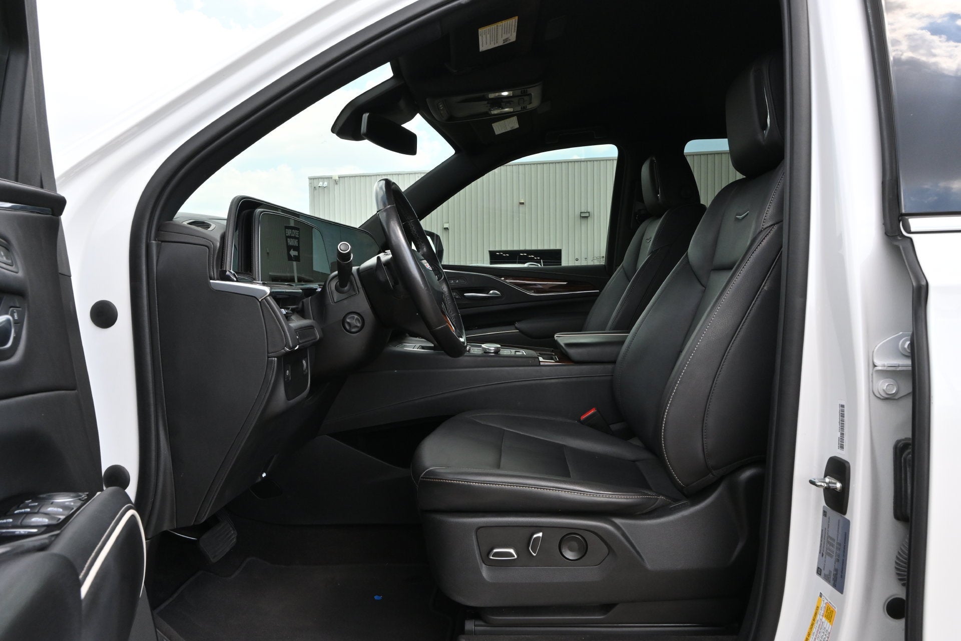 2022 Cadillac Escalade Luxury