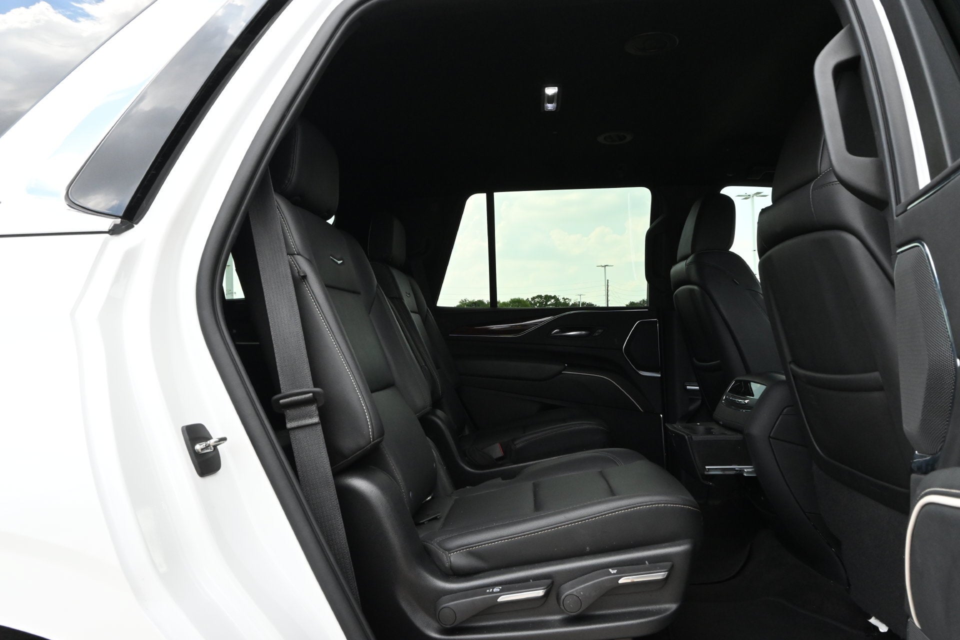 2022 Cadillac Escalade Luxury