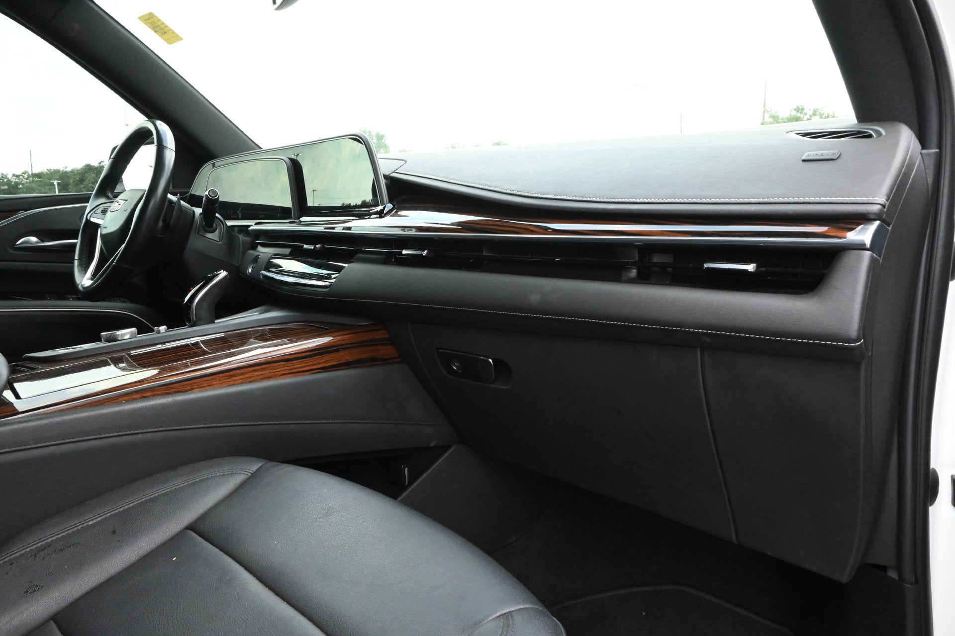 2022 Cadillac Escalade Luxury