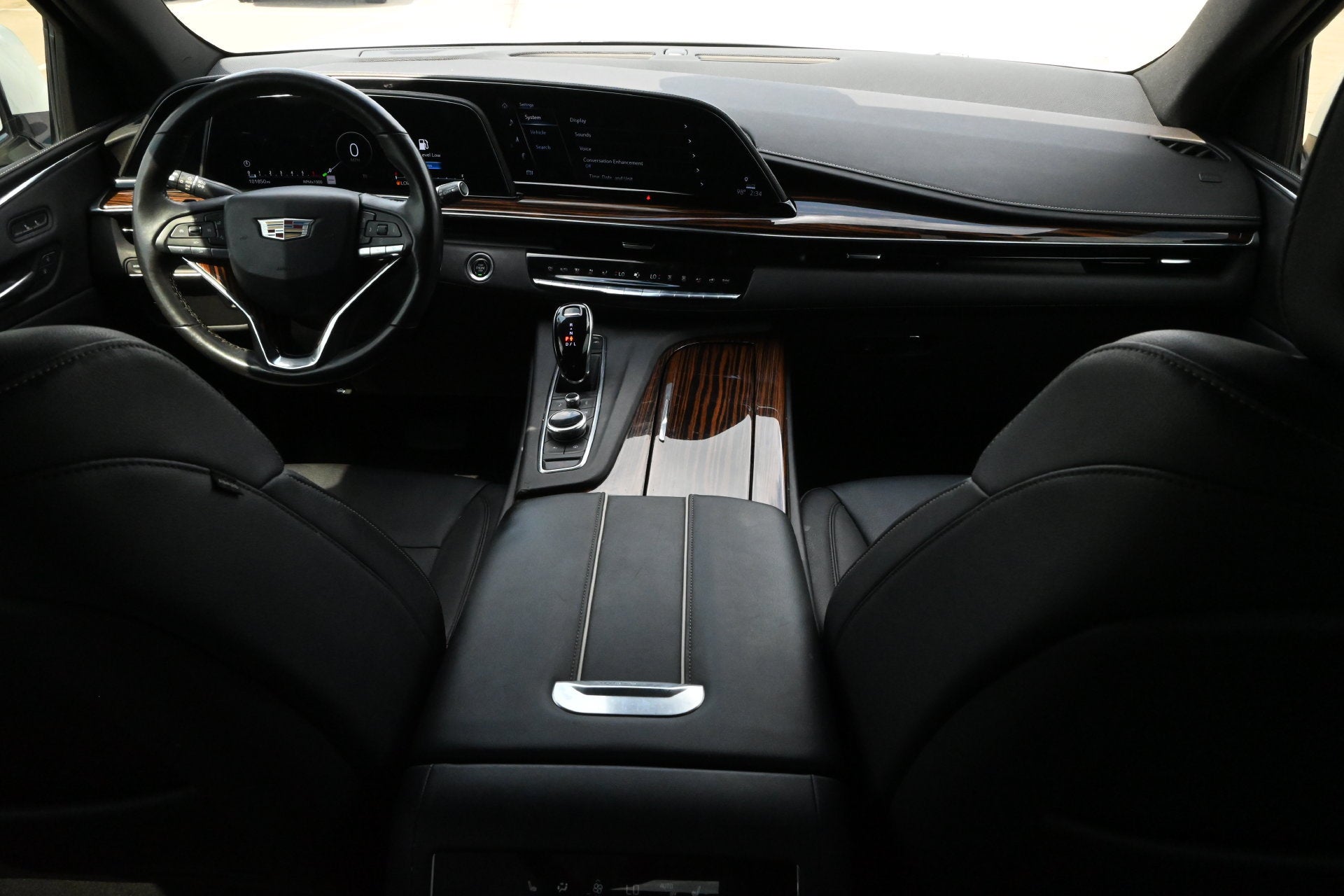 2022 Cadillac Escalade Luxury