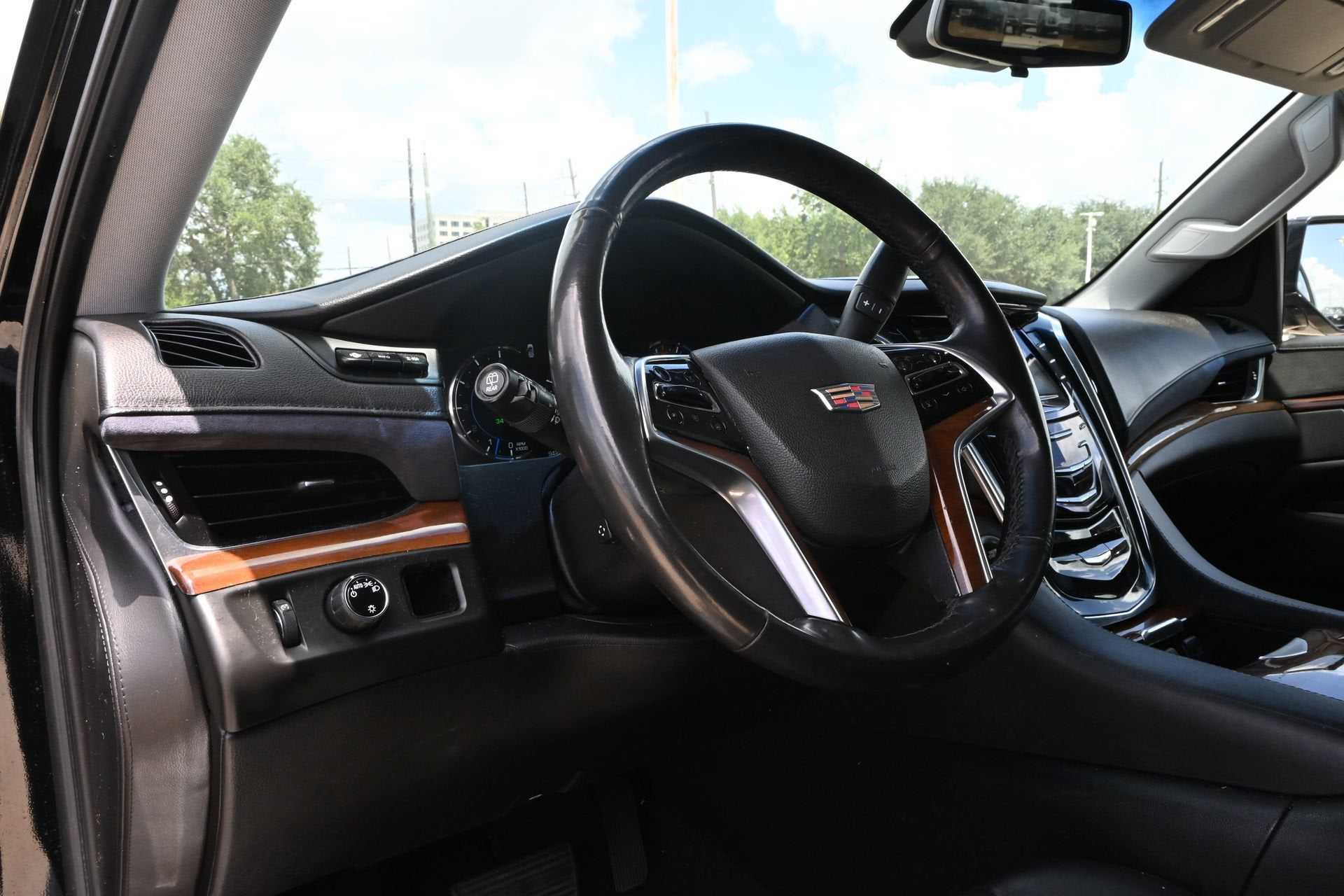 2019 Cadillac Escalade Luxury
