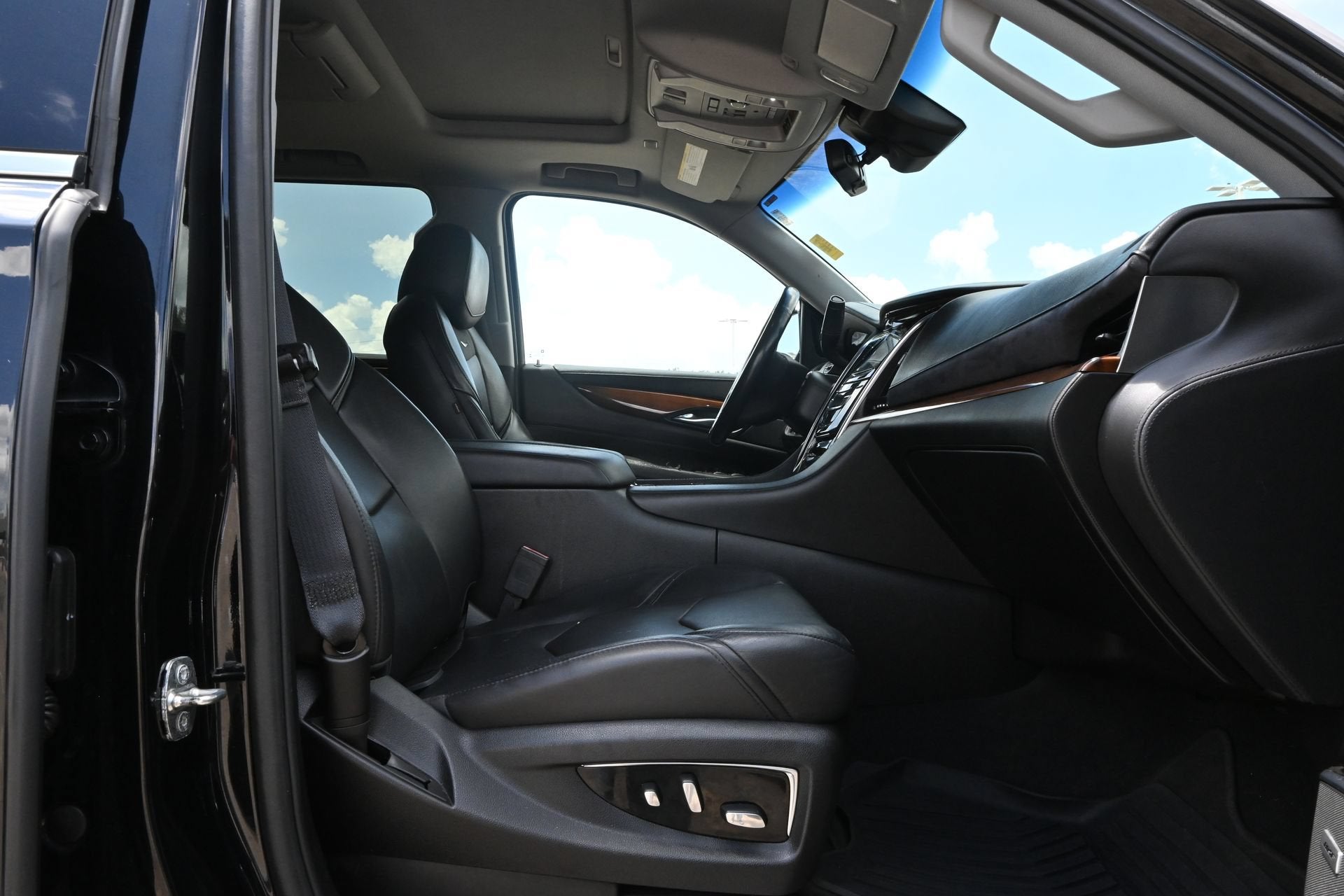 2019 Cadillac Escalade Luxury