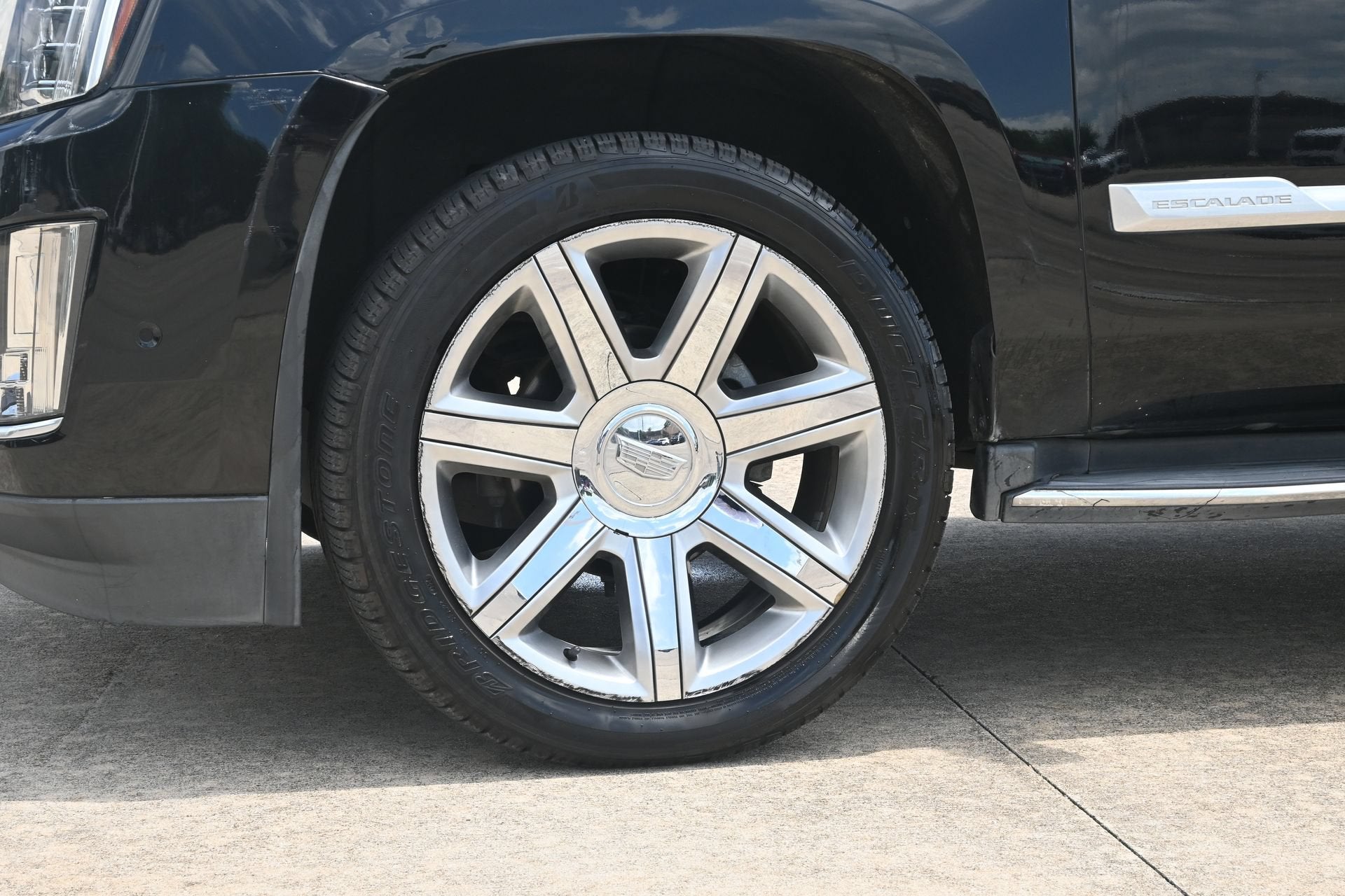2019 Cadillac Escalade Luxury