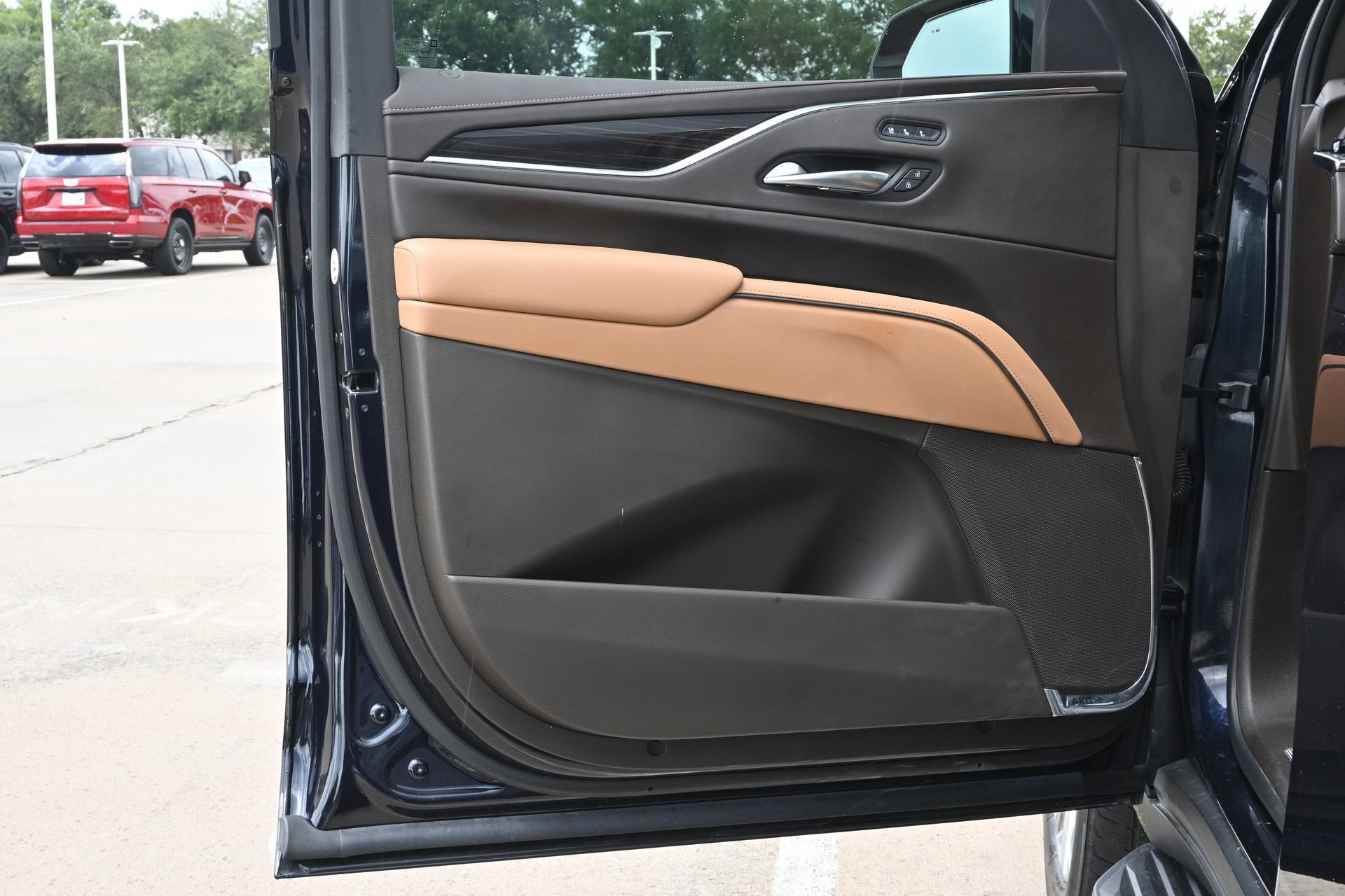 2022 Cadillac Escalade Premium Luxury