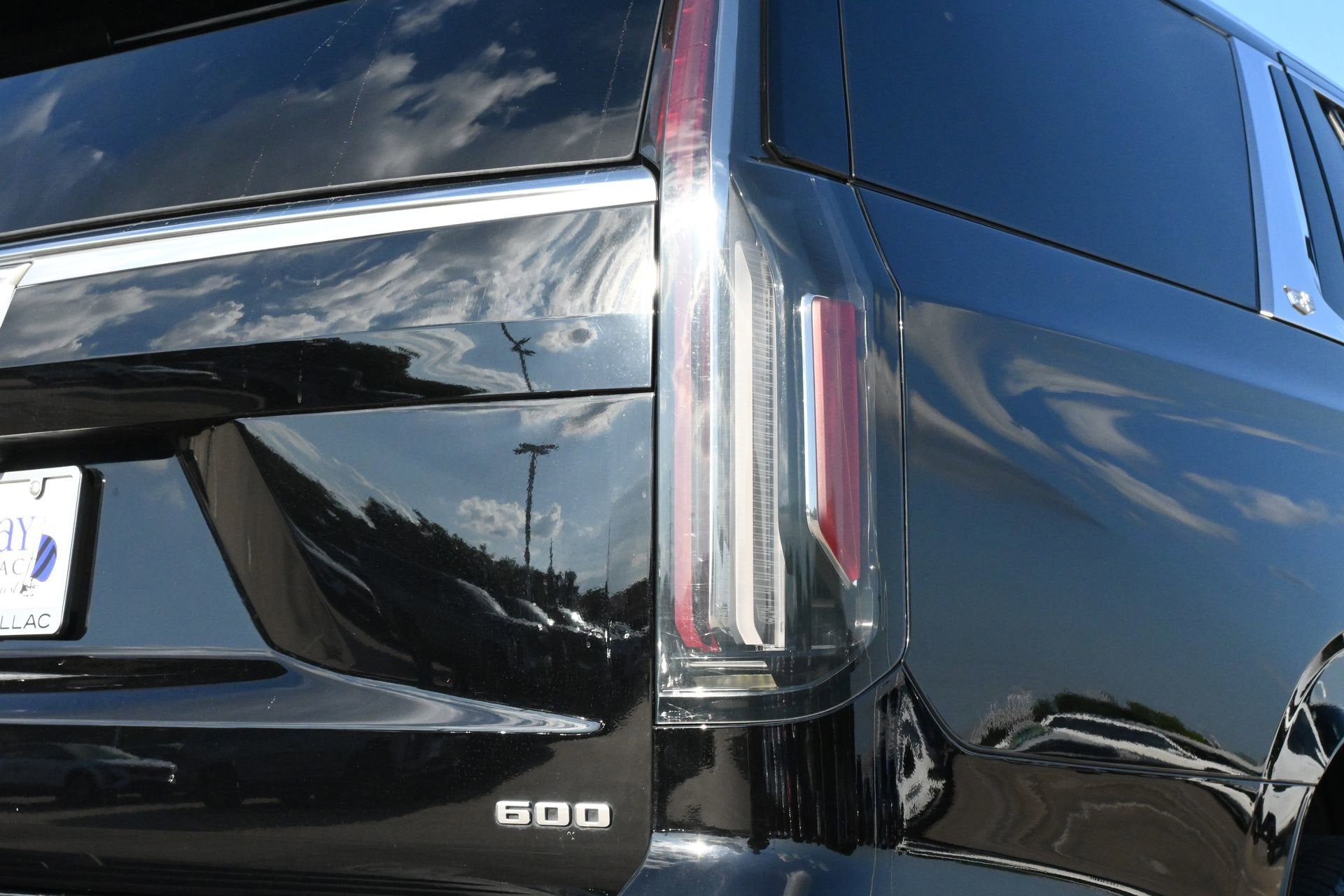 2023 Cadillac Escalade Premium Luxury