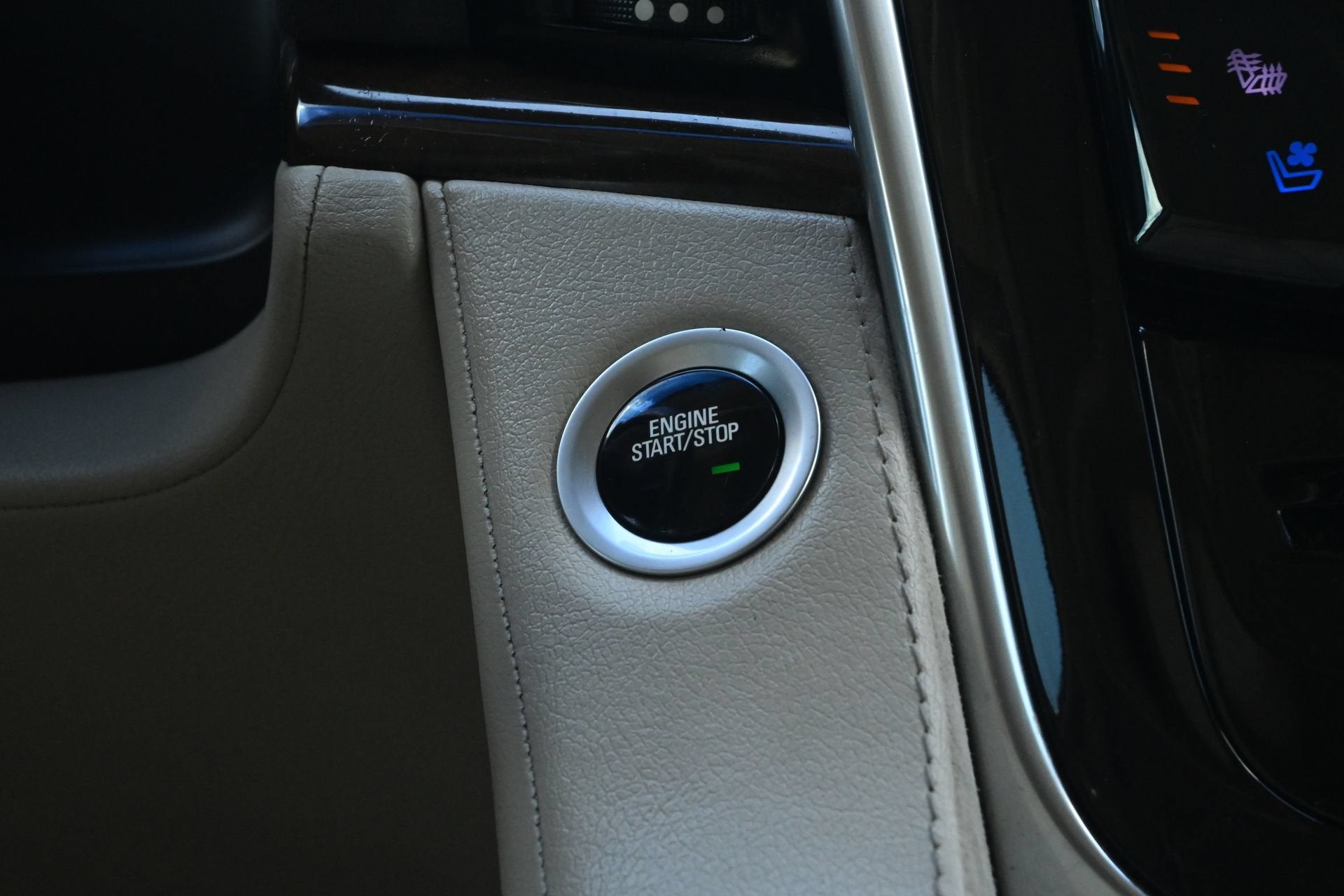 2018 Cadillac Escalade Premium Luxury