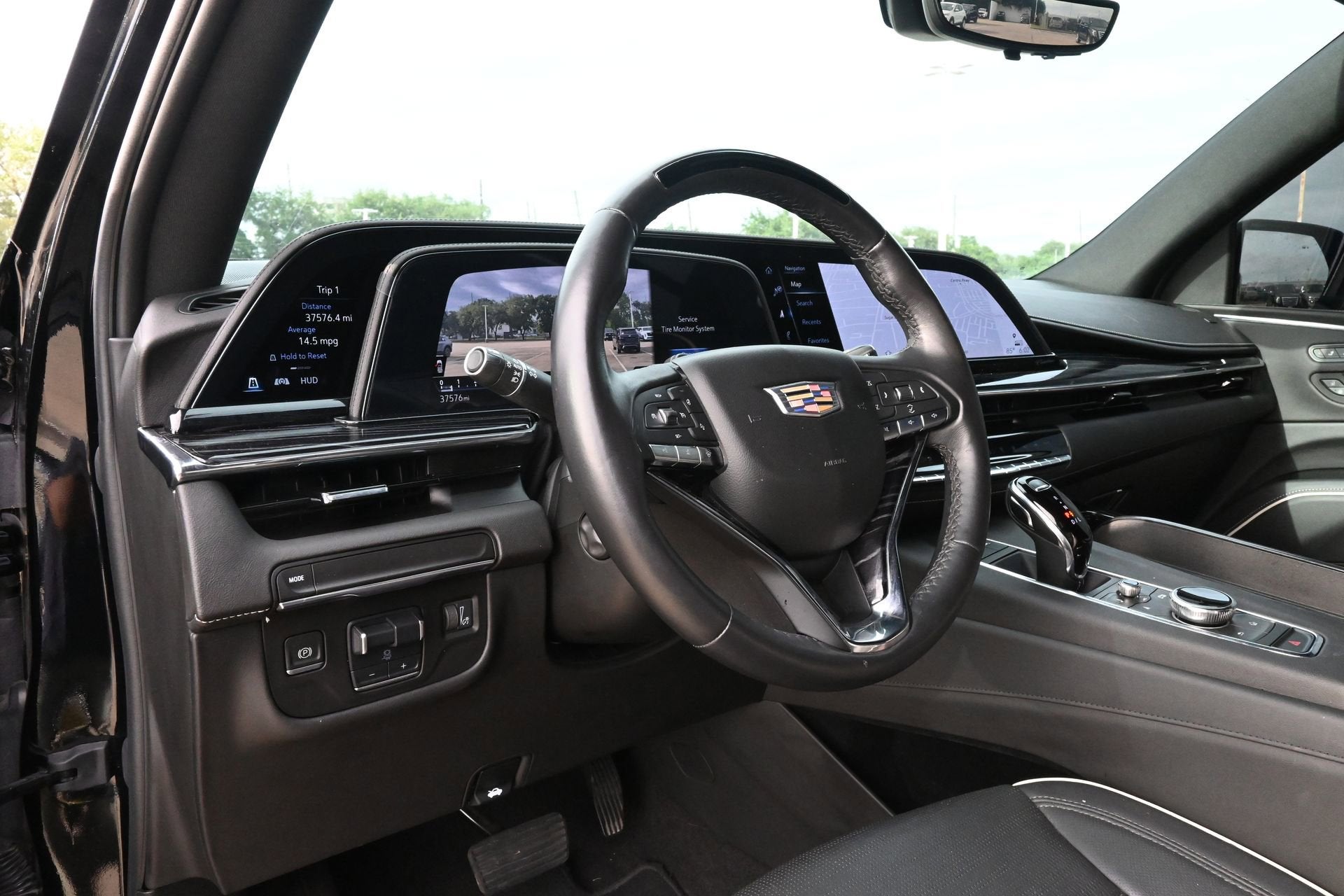 2023 Cadillac Escalade Sport