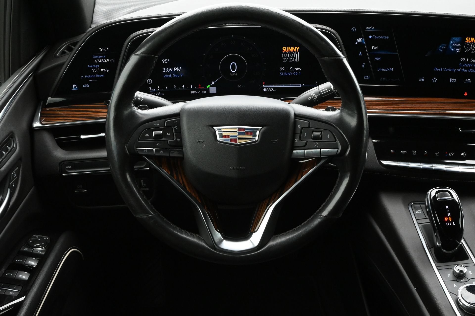 2022 Cadillac Escalade ESV Luxury