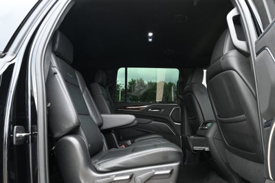 2022 Cadillac Escalade ESV Luxury